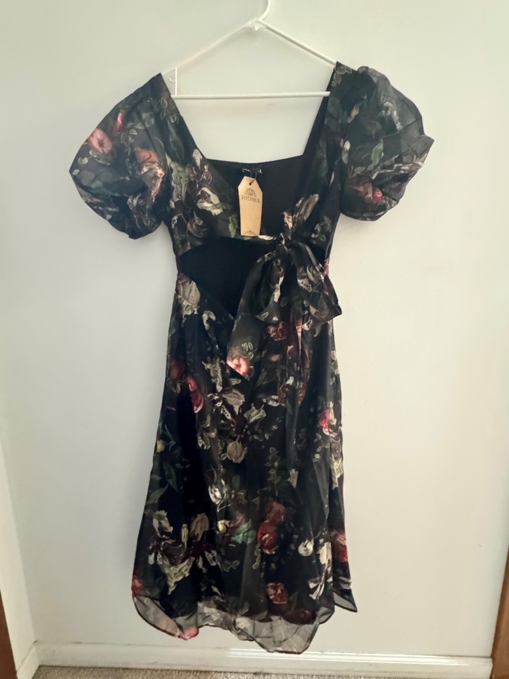 Disturbia Anara Fruit Print Twist Midaxi Dress Size 8 NWT